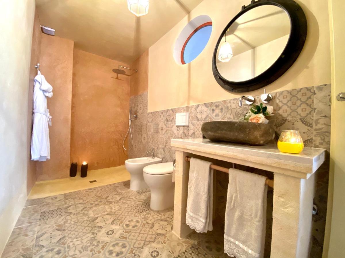 Ca Strignano Suite, Typical House กาสตริญาโน เดล กาโป ภายนอก รูปภาพ