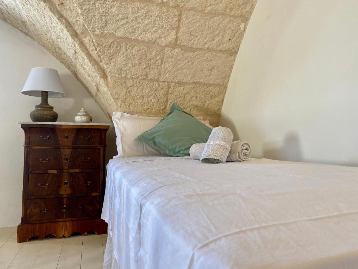 Ca Strignano Suite, Typical House กาสตริญาโน เดล กาโป ภายนอก รูปภาพ